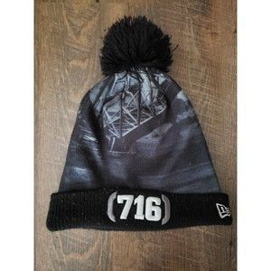 Mens New Era 716 Embroidered Puff Winter Beanie